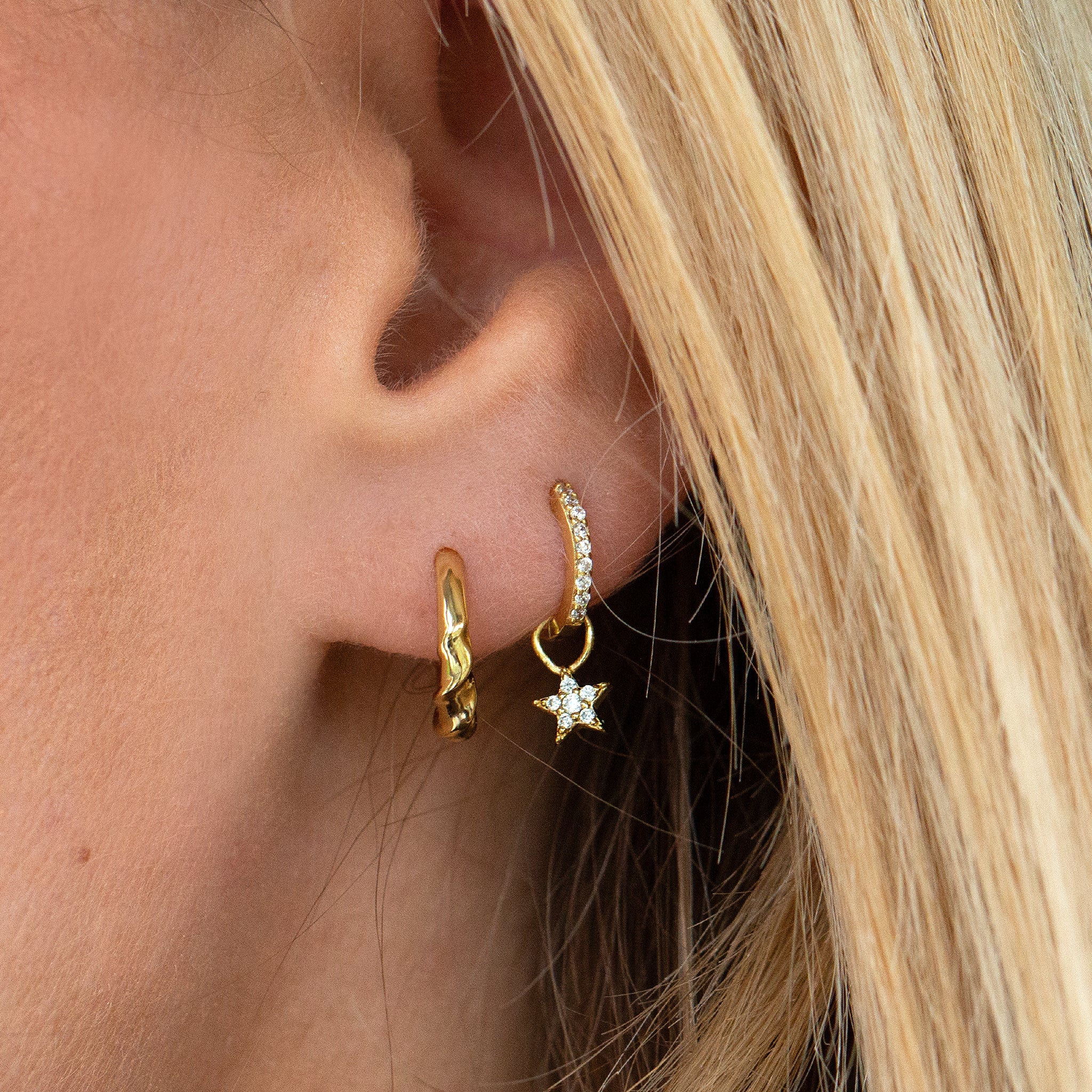 Shine Star Huggies Seek + Find