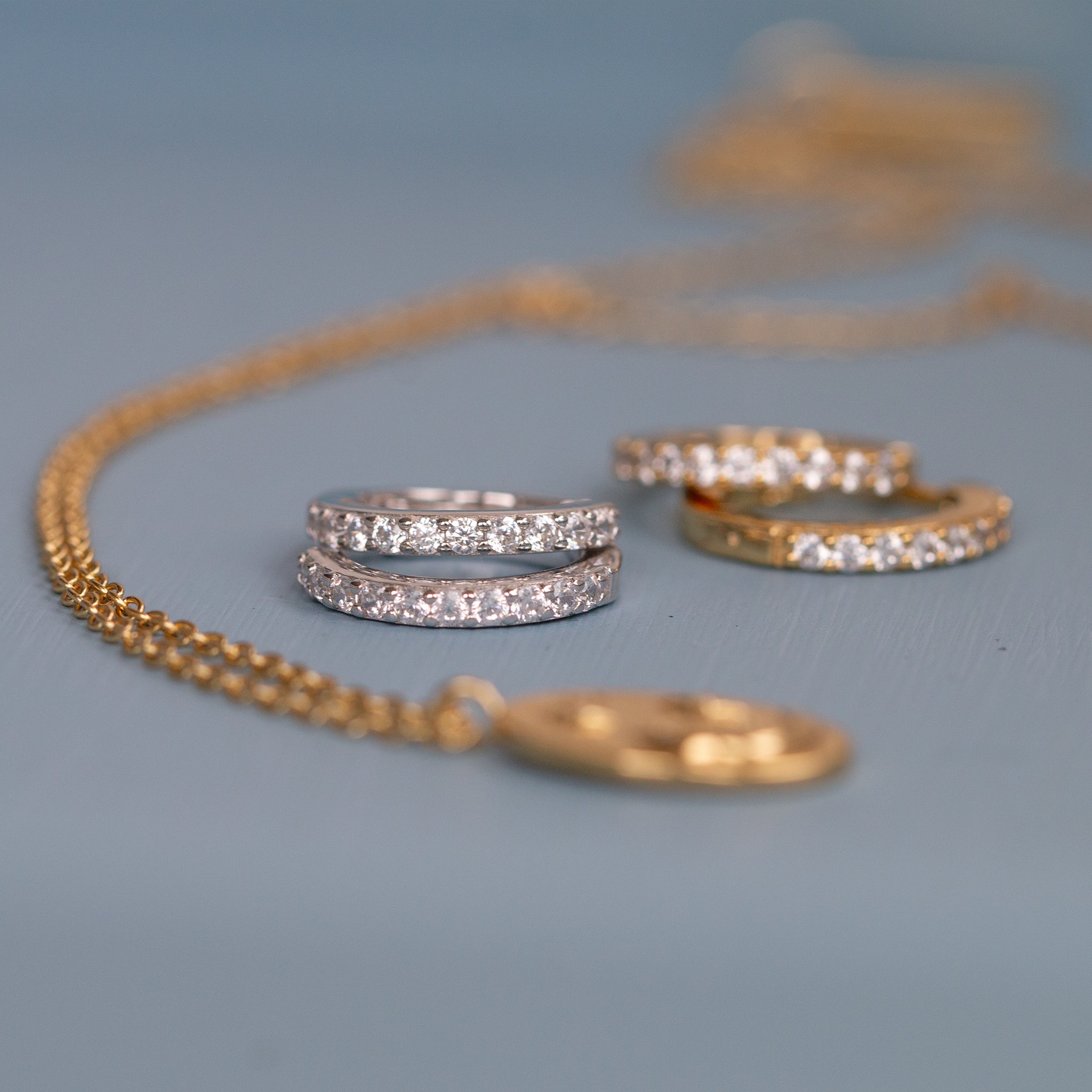 Wonder Huggies Seek + Find